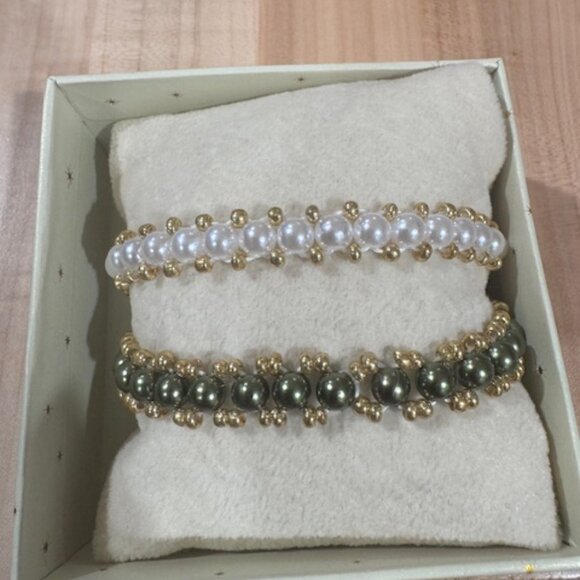 Set of two handmade bracelets with an intricate design - Picture 2 of 2